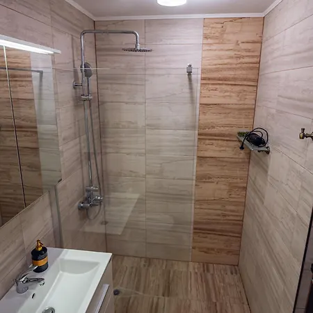 Апартамент динати