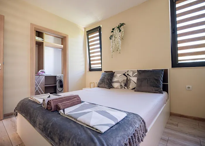 динати Apartament